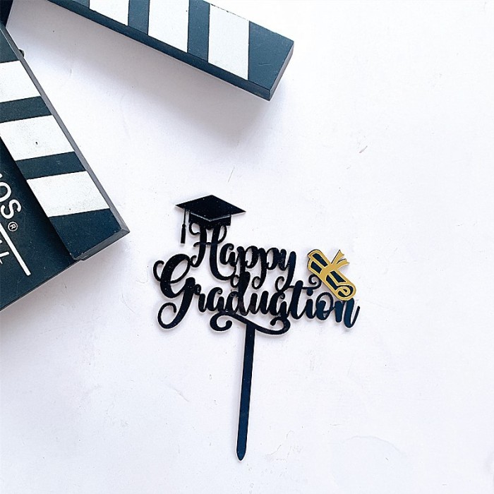 Smeigtukas juodos spalvos happy graduation Smeigtukas juodos spalvos happy graduation